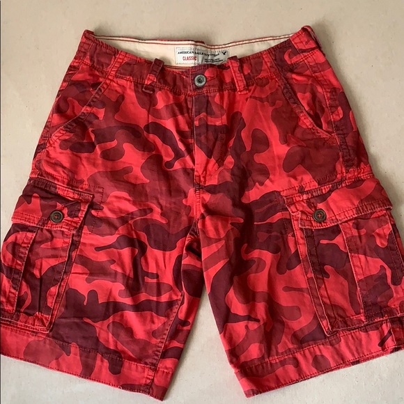 red camo cargo shorts